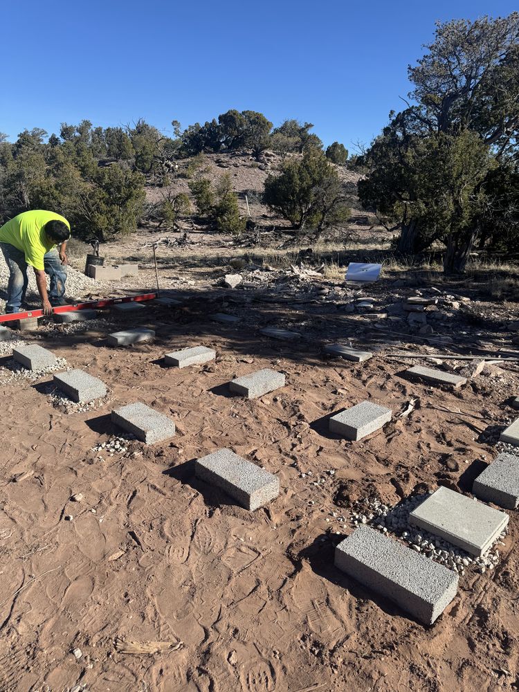 Leveling the block base on-site